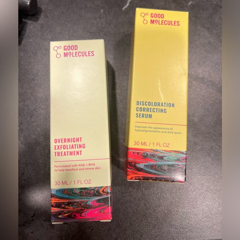 Good Molecules Discoloration Correcting Serum Overnight Exfoliating Treatment